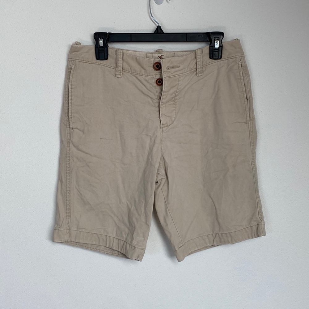 Hollister khaki shorts